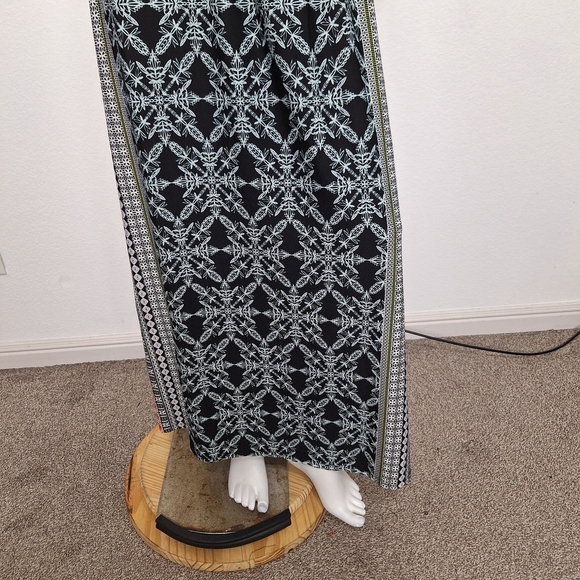 B. Calm Black Muti Keyhole Floral Boho Romantic Halter Neck Maxi Dress Size XL - Picture 3 of 13